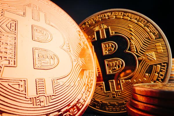 Dlaczego warto zacząć handlować Bitcoinem?
